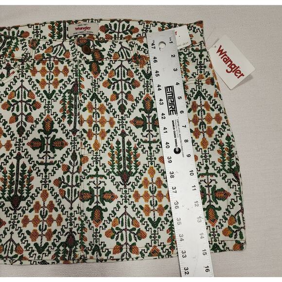 Wrangler denim Mini skirt size 12 L15'' x W32'' - Picture 4 of 8